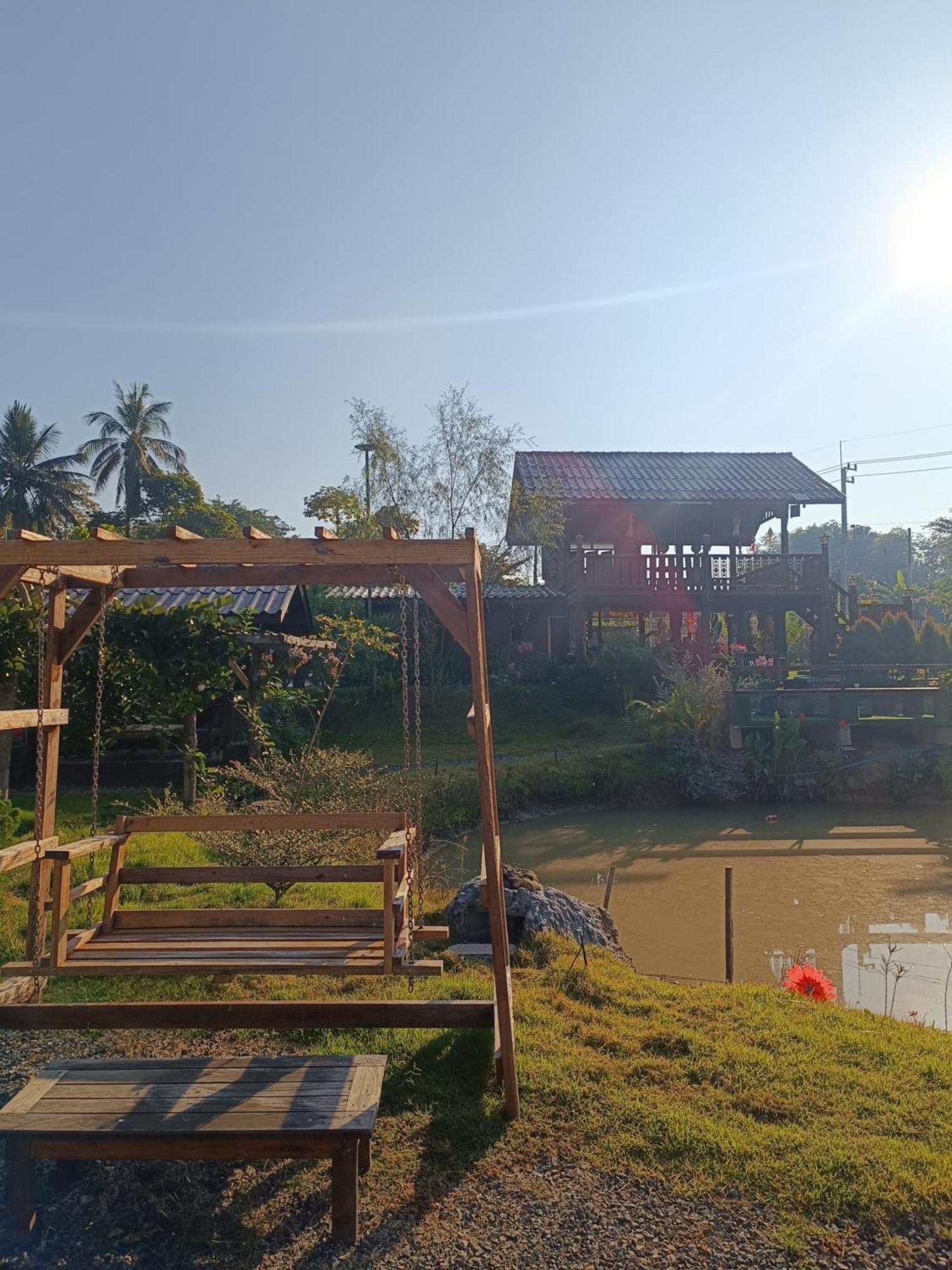 צ'ום טונג ม่วนใจ๋ปันสุข โฮมสเตย์แอนคาเฟ่ Muanjai Punsuk Homestay And Cafe מראה חיצוני תמונה