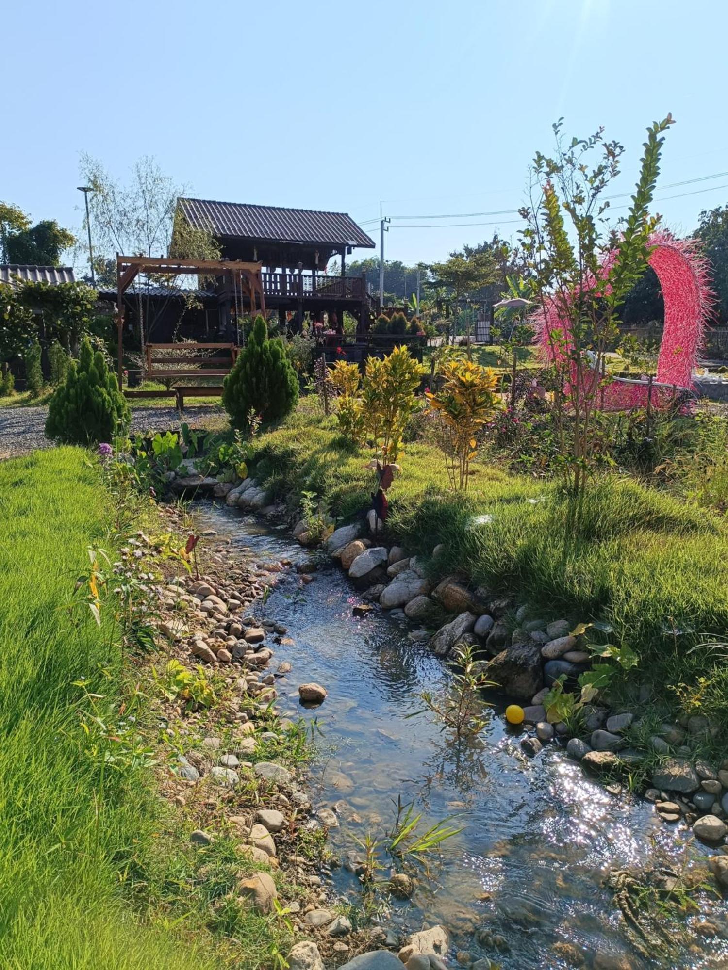 צ'ום טונג ม่วนใจ๋ปันสุข โฮมสเตย์แอนคาเฟ่ Muanjai Punsuk Homestay And Cafe מראה חיצוני תמונה