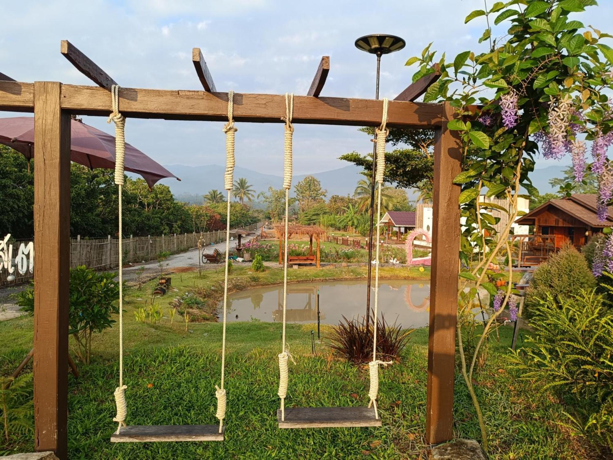 צ'ום טונג ม่วนใจ๋ปันสุข โฮมสเตย์แอนคาเฟ่ Muanjai Punsuk Homestay And Cafe מראה חיצוני תמונה