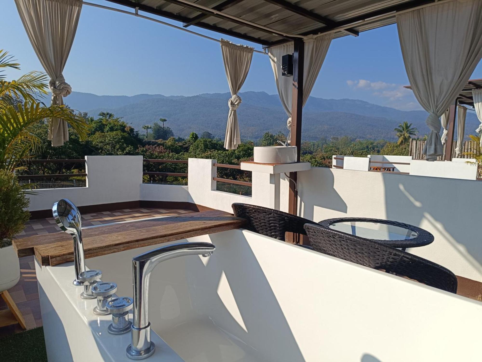 צ'ום טונג ม่วนใจ๋ปันสุข โฮมสเตย์แอนคาเฟ่ Muanjai Punsuk Homestay And Cafe מראה חיצוני תמונה